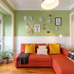 Spacious Apartment With Terrace At Graca
