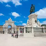 Lisbon Viewpoint Retreat
