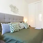 Elegant Apartment Santana