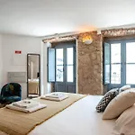 Original Photographers Studio Apartment In Alcantara