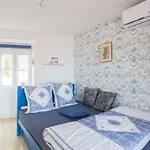 Sao Vicente IV - Eco-Flat With French Balcony & View