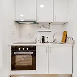 Modern Cocoon Studio In Santos W Ac | By Airnest