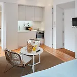 Canaan Lifestyle Apartments Lisbon Combro 77 2I By Get Your Stay