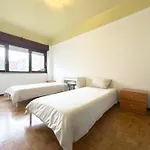 Double Bed Room In Old Town