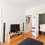 Stunning 1 Bedroom Apartment Near Alfama
