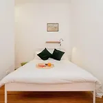 Cosy 2 Bed Flat With Terrace Near Av Liberdade