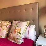 New And Unique Charming Studio At Campolide - 2A
