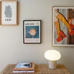 The Traditional Arts Memoir, Downtown Flat With Balcony And Comfort
