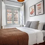 Private Bedrooms In The Heart Of Lisbon