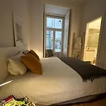 Central Lisbon Comfort Suite
