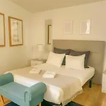 Historical Bica - 3 Bedroom Apartment