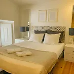 Historical Bica - 3 Bedroom Apartment