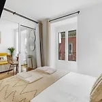 1Br Cosy Heart Of Santos W Ac | By Airnest