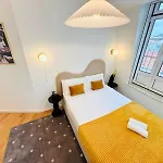 Lisbon Pink House II Beautiful 2 Bedroom Flat In City Center