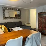 Charming Apartment At Graca