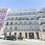 Chiado Deluxe Modern Feel 3 Bedroom Apartment