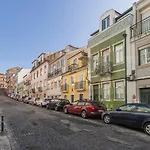 Luminous 1Bdr Apartment By Lovelystay