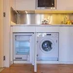 Tiny Retreat In Lisbon