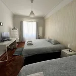 Only Room 3 People Center Of Lisbon
