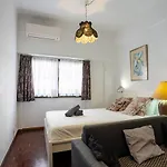 1Br1 In Moscavide, Metro Close