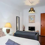 1Br1 In Moscavide, Metro Close
