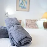 1Br1 In Moscavide, Metro Close