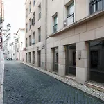 Shared Accommodation In Bairro Alto - Chiado