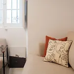 Chic 1Bed Retreat In Bairro Alto