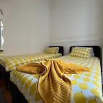Garden Campo De Ourique Guest House - Hostel