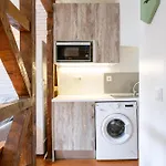 Cozy 1Bdr Flat In The Trendiest Neighborhood!