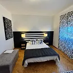 Apolonia 30 Guests Balconies