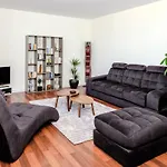 City Center Sky View Apartment With Amazing Views