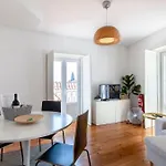 Portas Do Sol Stylish Apt With Elevator