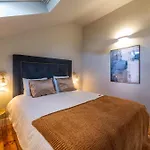 Stilvolle Moderne Wohnung In Der Innenstadt Von Lissabon