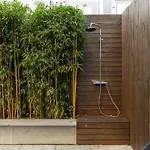 One Bedroom Sunny Lisbon Apartment With Two Bathrooms And Big Garden