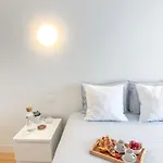 Quarto Privativo Com Banheiro Compartilhado