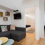 Casa Do Castelo 1- Work Or Relax In The Historic Heart Of Lisbon!