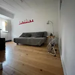 Watching Lisbon Apartments