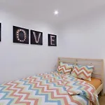 Lisbon Apartment Bairro Alto - Bica 1