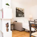 Beautiful Studio In Historic Alfama