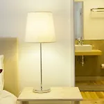 Joivy Cosy 1-Bed Flat With Workspace In Santa Catarina, Moments From Luis De Camoes Sq