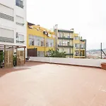 Joivy Superb 1-Bed Apt With Workspace And Terrace, Close To Avenida Da Liberdade