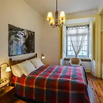 Castle Cosy Apartment