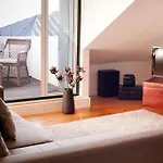 Principe Real Apartment
