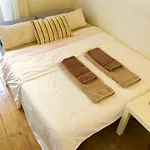Atalaia! Bairro Alto Concepto Apartments