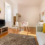 Sao Mamede Downtown Apartment