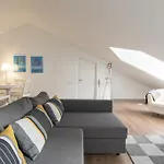 Charming Apartment Tram 28