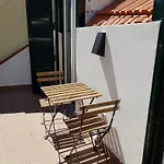 Dobairro Suites At Bairro Alto