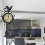 Lovelystay - Saudade Studio - Lisbon\'S Narrowest Building