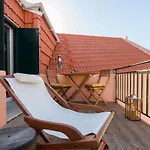 Bairrus Lisbon Apartments - Principe Real/Brick